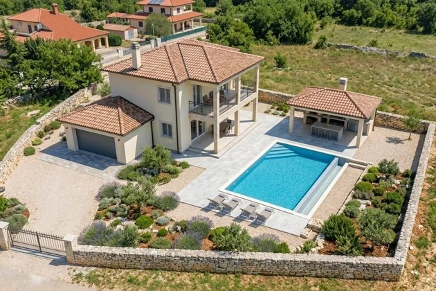Istria, Kanfanar: Casa familiar con gran potencial