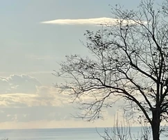 Eladó: festői tengerre néző telek Kaštelirben