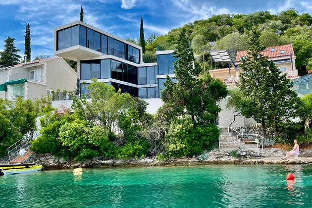 Villa di lusso in prima linea sul mare