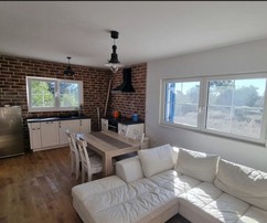 Casa in pietra in vendita in una zona tranquilla di Ninski Stanovi in ​​Croazia