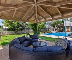 Istria, Gračišće, Auténtica casa istriana con piscina, kažun y total privacidad