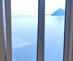 Piękny dom tuż przy morzu na wyspie Mljet wystawiony na sprzedaż