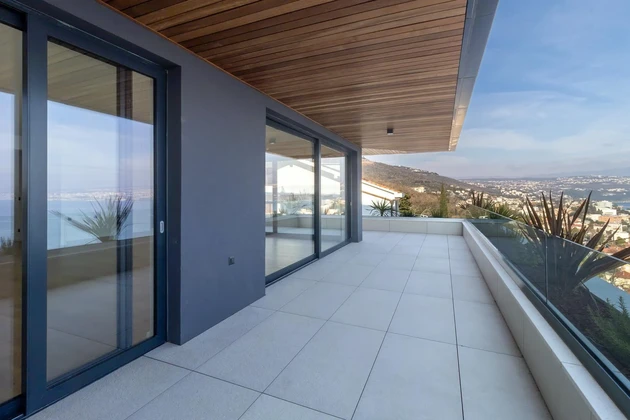Продается роскошная квартира с видом на Опатию в Хорватии