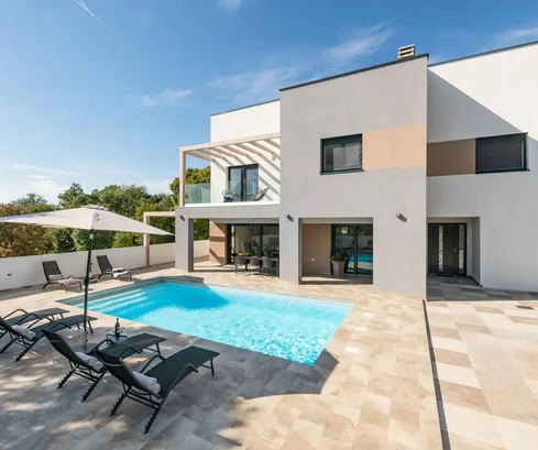 Villa con piscina in vendita a Barban in Croazia