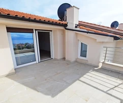 NOUVEL APPARTEMENT AVEC VUE SUR LA MER DANS UN ENDROIT CALME !