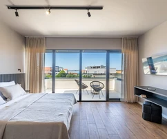 Wunderschöne Villa mit Pool in Vrsi zu verkaufen in Kroatien