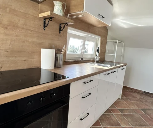 Zadar, Diklo, renovated two-bedroom apartment on the second floor, 74 m²