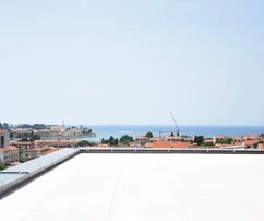 Istrie, Poreč – Penthouse de luxe avec vue imprenable sur la mer et terrasse privée sur le toit