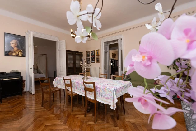 Exklusive sechszimmerige Wohnung im Zentrum von Rijeka zu verkaufen in Kroatien