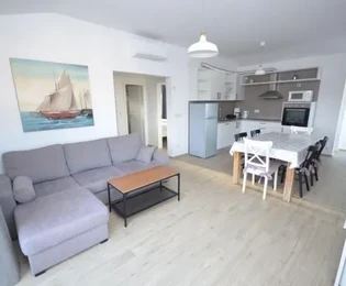 Three-room apartment second floor 127.33m2