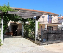 Momjan, Istria - Casa histórica de piedra con piscina