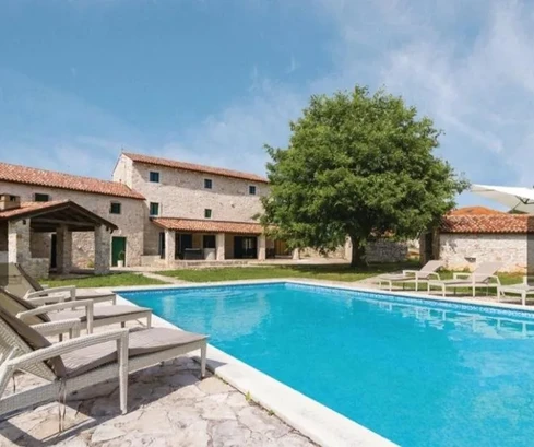 Villa in pietra ristrutturata con piscina, Istria, Barban