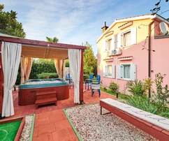 Istria, Umag, nowoczesna willa z basenem i prywatnym podwórkiem na sprzedaż