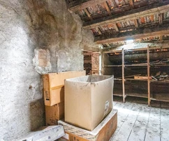 Casa de piedra disponible en el corazón de Sinj, en Croacia