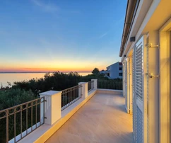 Moderne Villa in Diklo Zadar zu verkaufen in Kroatien