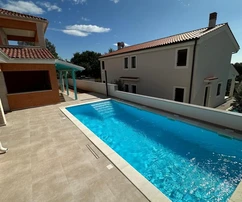 Betiga, Istrie: Vila s výhledem na moře, bazénem a kuchyní