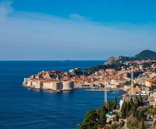 Dubrovnik, spazioso appartamento con tre camere da letto, balcone e vista