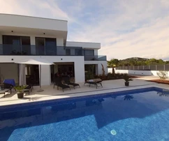 Luxusvilla eladó Šoltán, közel a tengerhez Horvátországban