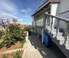Apartmánový dům v Dragách, 4 byty + možnost rozšíření
