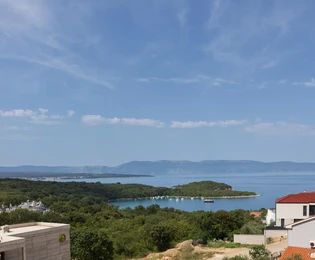 Dreizimmer-Wohnung mit Pool in Omišalj zu verkaufen in Kroatien