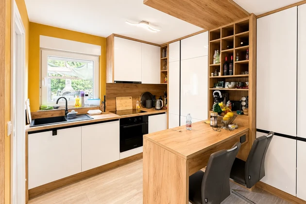 Apartment and studio with garden and pool for sale
