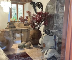 Row house with apartments and commercial spaces for sale in Oprtalj in Croatia