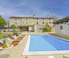 Svetvinčenat, Istria – Casa de piedra auténtica con piscina