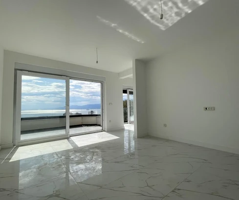 Penthouse na predaj v Rijeke, časť Banderovo, s terasou v Chorvátsku