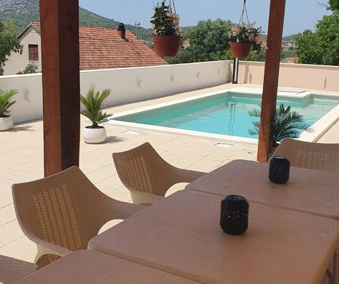 Renovated home with a pool for sale near Šibenik in Croatia