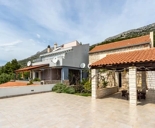 Immobili sul lungomare in vendita a Hvar in Croazia