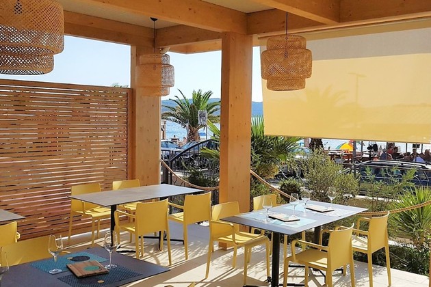 Propiedad junto a la playa en Čiovo con restaurante y apartamentos
