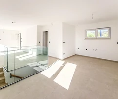 Zadar, Petrčane, Nowoczesny dwupoziomowy apartament z ogrodem i wysokim poziomem prywatności