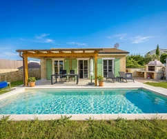 Istria, near Rovinj: Designer bungalow with pool