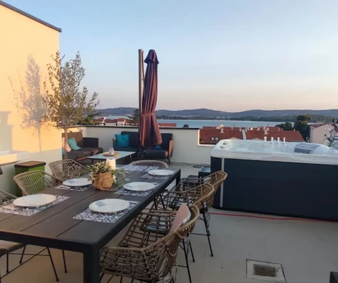 Apartamento Turanj, Sveti Filip I Jakov, 75m2