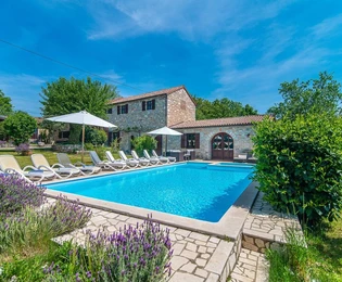 Autentica casa istriana disponibile a Gimino in Croazia