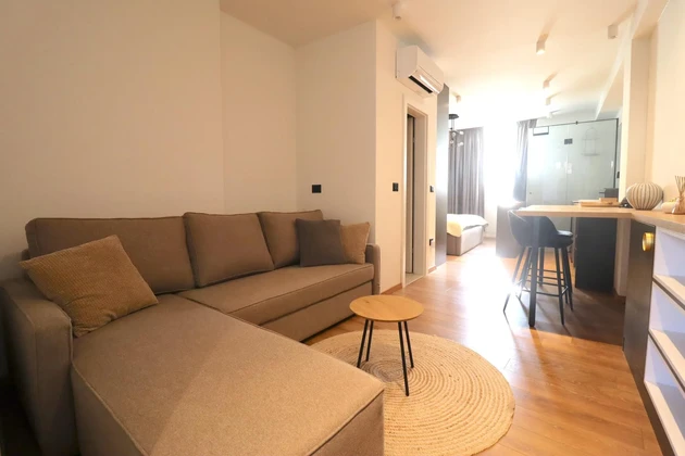 Istrien, Poreč - Vollständig renoviertes Haus in der Altstadt mit 3 Studio-Apartments und Meerblick