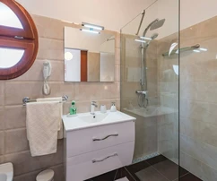 Luksusowa willa na sprzedaż w Tar-Vabriga niedaleko Poreča w Chorwacji