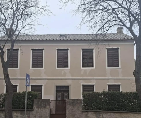 N. Vinodolski, casa indipendente a 100 m dal mare con un terreno di 680 m²