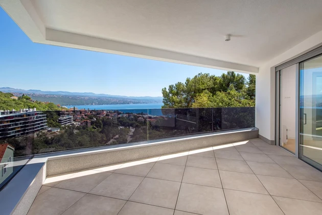 Amplio apartamento en venta en Opatija, Croacia