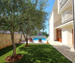 Istrie, Novigrad – Luxusní vila s výhledem na moře a moderním vybavením na prodej