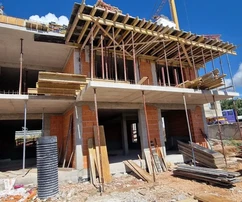 Trogir, 1-Zimmer-Wohnung 51 m2, 1. Stock, große Loggia, Neubau, Top-Lage