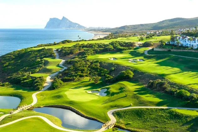 ID 047 / Apartmanok a La Alcaidesa golfpályánál