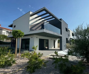 BRAND NEW URBAN VILLA WITH POOL AND SEA VIEW!