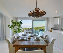 Großzügige Wohnung mit Meerblick in Pula zu verkaufen in Kroatien