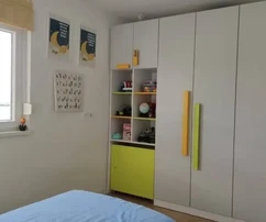 Trogir, Soline, appartamento di tre locali 100 m2 con vista mare, 2 posti auto