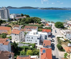 Luksusowy apartament A8 z tarasem na dachu, 50 m od plaży