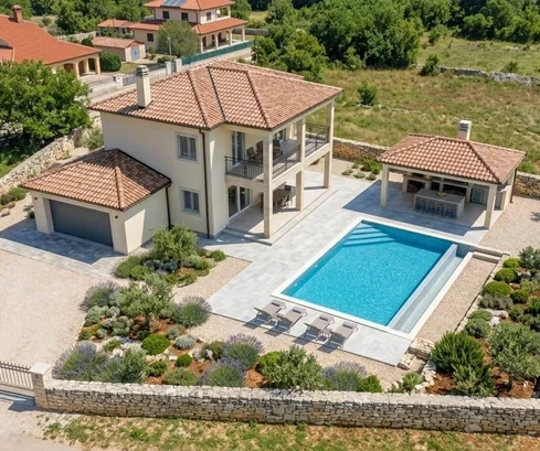 Istria, Kanfanar: Casa familiar con gran potencial