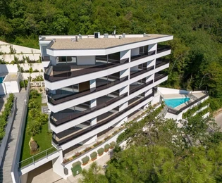 EKSKLUZIVNI PENTHOUSE S PANORAMSKIM POGLEDOM NA MORE!