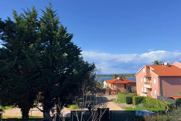 Istria, Novigrad surroundings, charming terraced house with sea view and garden
