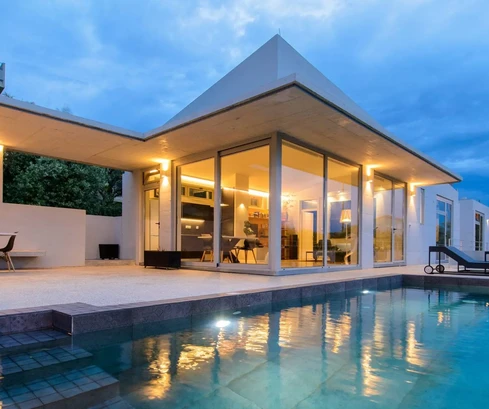 Luksuzna villa na prodaju s pogledom na more Vis